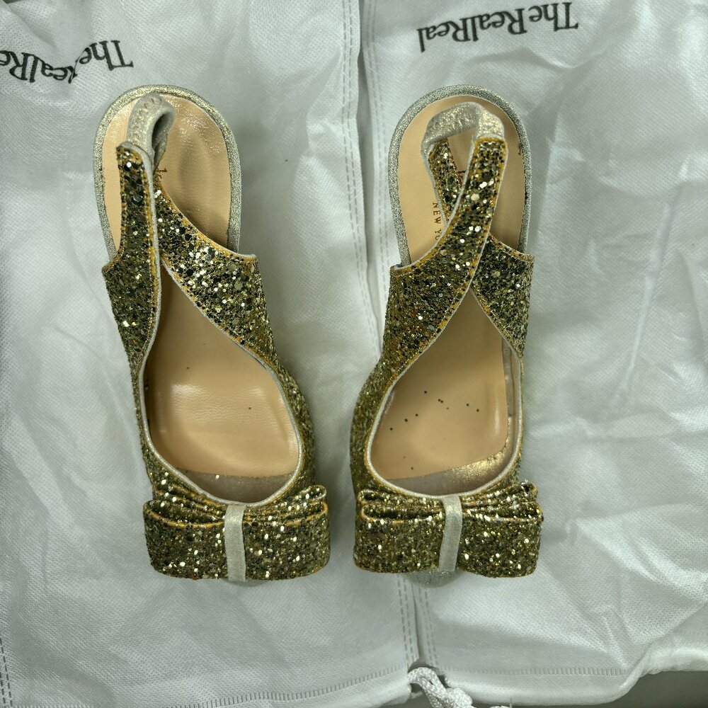 Pre-worn MINT kate spade Women's Size 6 Gold Glitter Charm Bow Slingbacks